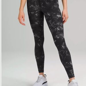 TIE DYE LULULEMON SIZE 2 SWIFT SPEED HR TIGHT 28” NEW NEW NEW